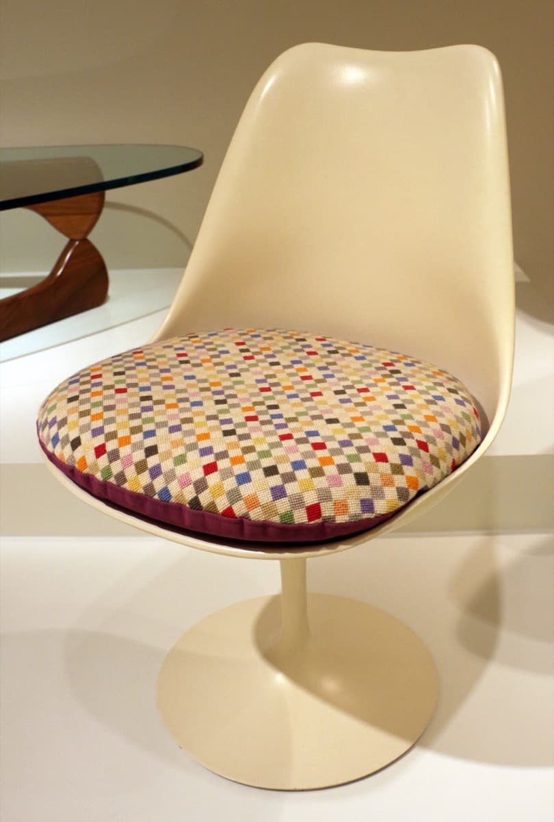 Eero Saarinen Tulip