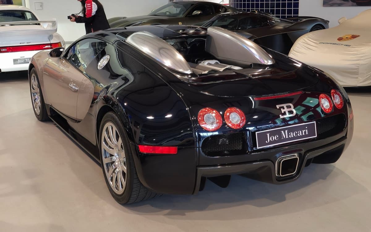 Bugatti Veyron 16.4